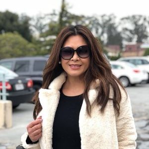 Meet your Posher, Editha